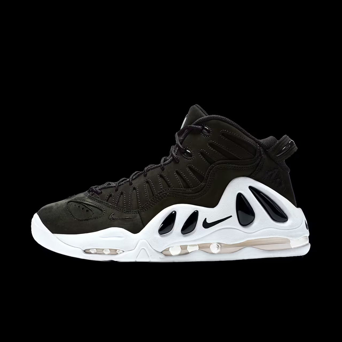 NIKE UPTEMPO