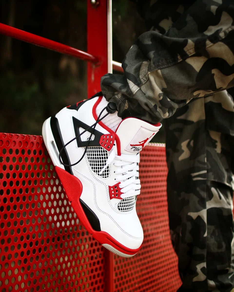 Jordan Retro 4 Blanca/Negro/Rojo – More clothing Store