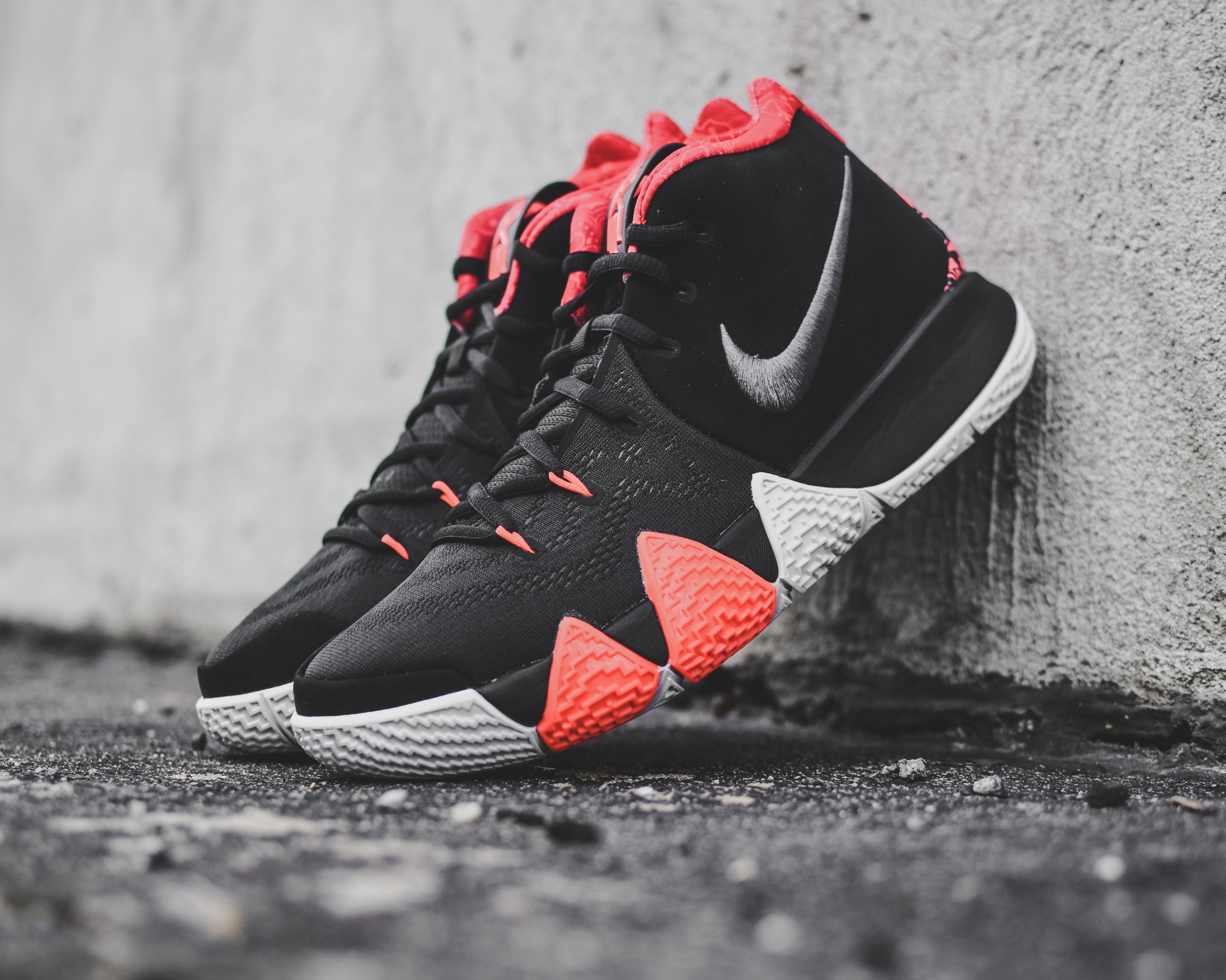 Black and grey kyrie 4 online